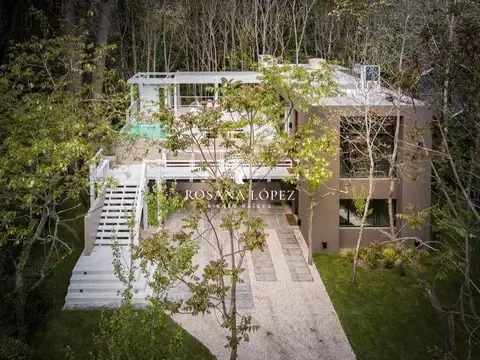 Casa en venta de 3 dormitorios c/ cochera en Cariló