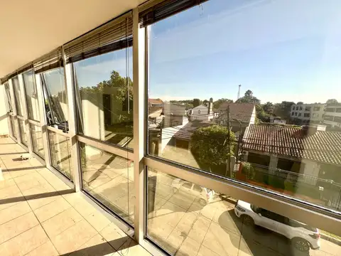 Oficina en Alquiler al Este