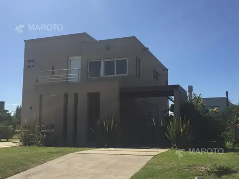 CASA EN VENTA EN CANTON NORTE - MAROTO PROPIEDADES