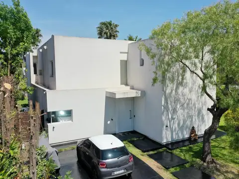 Casa en Venta en Santa Barbara, USD 1.290.000