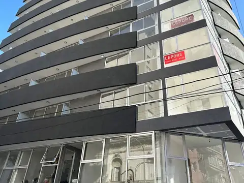 Saavedra 800, Piso 8