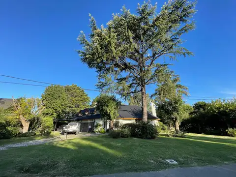 Casa 5 Amb 336 m² en Lote de 1500 m² -  San Diego C.C