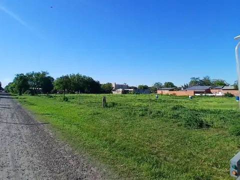 Terreno de 5961 M² con casa a reciclar.