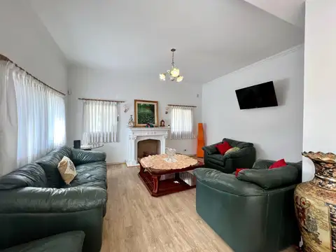 Casa en Venta en Pilar, USD 226.000