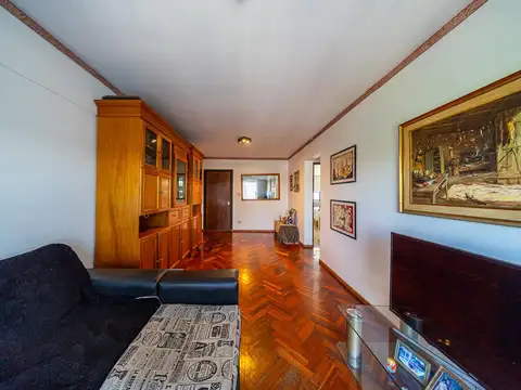 Av. Eva Perón al 4900