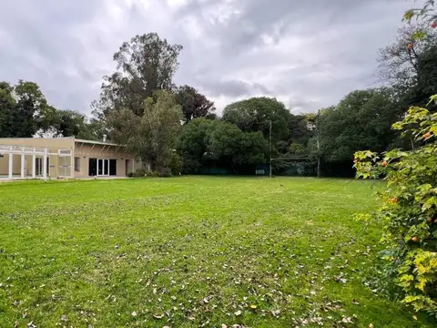 Venta Casa Quinta 3 dormitorios con piscina