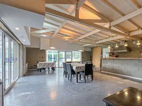 Venta Casa Quinta 3 dormitorios con piscina