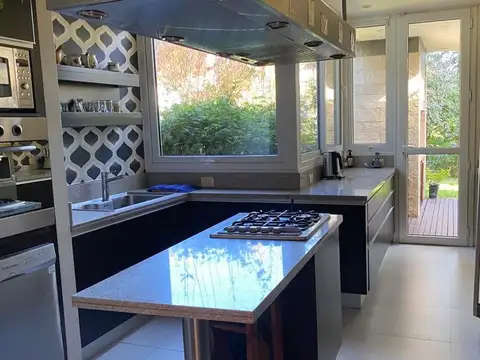 ESPECTACULAR CASA EN VENTA PINAMAR GOLF NUEVO