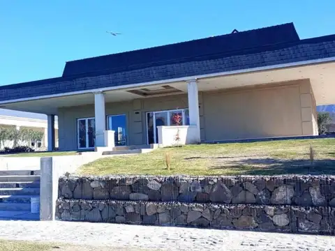 Regalado Olguín 900