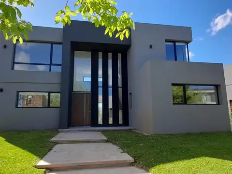 Casa 6 amb en venta en Puertos - Acacias