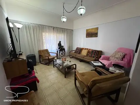 Casa 3 ambientes con 2 baños