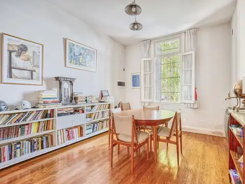 Casa Reciclada Súper Luminosa con Terraza, Parrilla y 4 Dorm.
