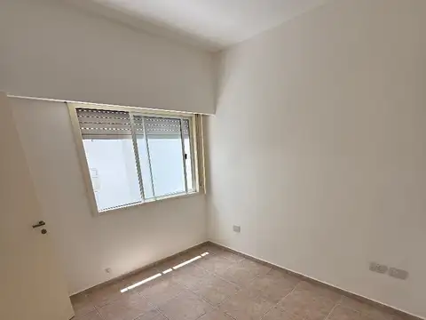 Depto Tipo Casa en Alquiler en Paternal, $ 600.000