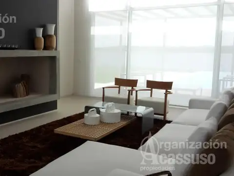 Casa 5 ambientes con 4 baños