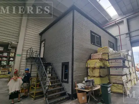 Venta de Nave Industrial de 3200 m2 en Troncos Del Talar