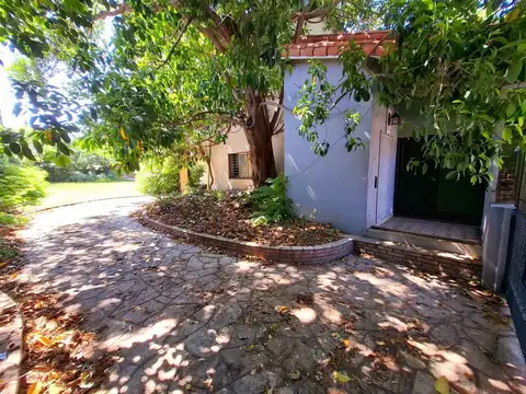 CASA 5 AMBIENTES VENTA LOMAS DE ZAMORA LOTE 800 M