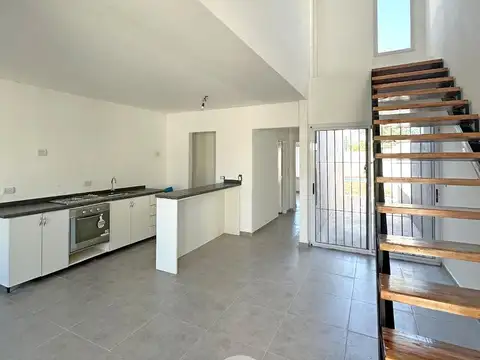 Casa en Venta con 1 cochera