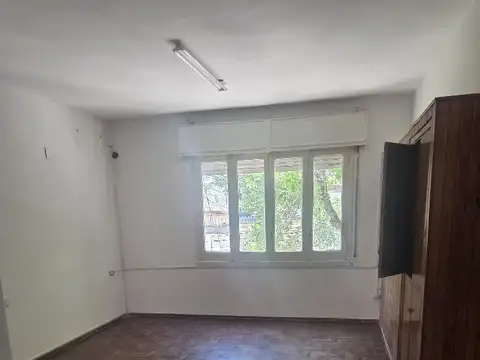 Depto Tipo Casa en Alquiler de 3 ambientes