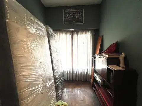 CASA 4 AMB. RAMOS MEJIA - GRAN JARDÍN