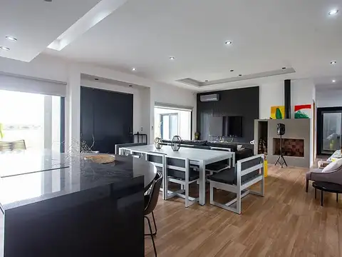 Casa en Venta 1 año