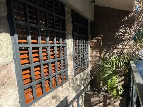 AV. SANTA FE 716, Providencia, Córdoba 700, Piso 0