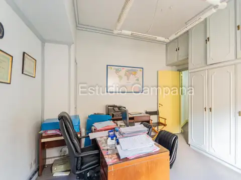 Departamento en Venta. Tres ambientes. Balcón. Baulera. Monserrat