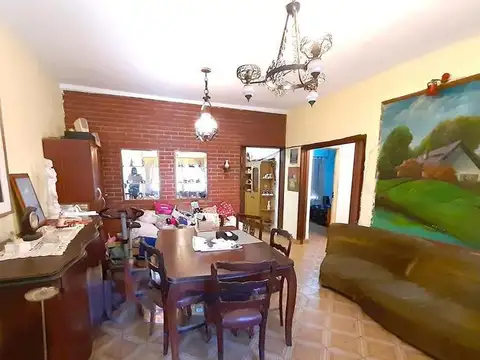 Carlos Calvo Al  1600 - Morón