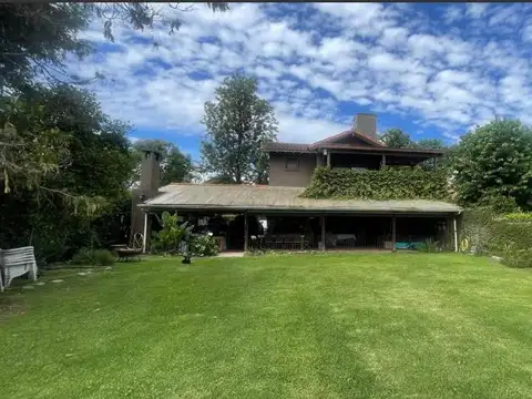 Estanislao del Campo al 600