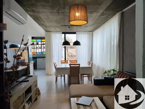 Casa en venta de 4 dormitorios c/ cochera en San Vicente