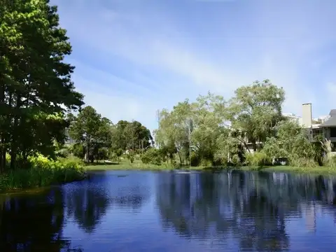 Apartamento en venta de 3 dormitorios - Haras del Lago