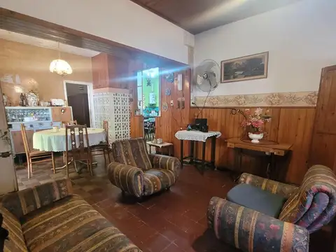 Casa en Venta con 1 cochera