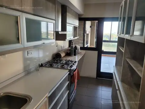 Departamento 4 ambientes con 2 baños