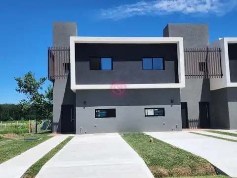 Casa  en Venta en El Aljibe, Pilar, G.B.A. Zona Norte