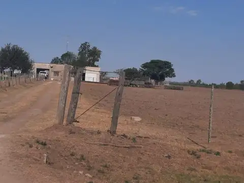 Campo en Venta con Alambrado