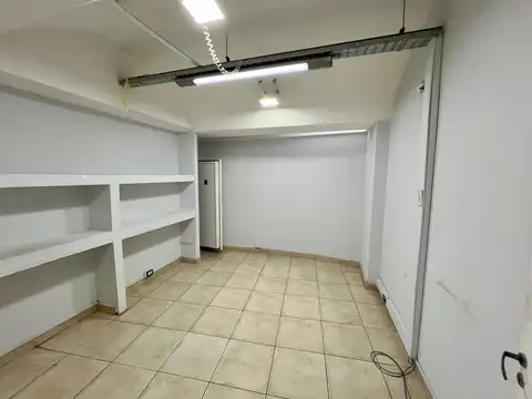 Local en Venta en Balvanera, USD 240.000