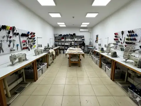 Local en Venta en Balvanera, USD 240.000