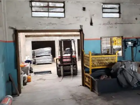 Galpon en Venta 8,62  mts Frente