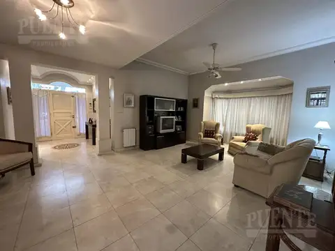 Casa en Venta al Oeste