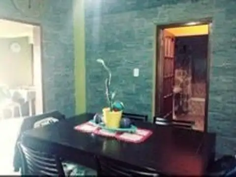 Casa en Venta en Moron Sur, USD 240.000