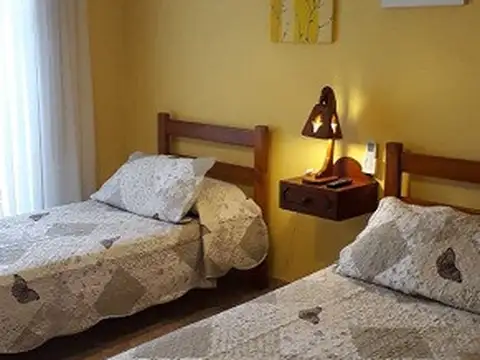 Casa en Alquiler Temporal con 1 cochera