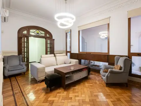 Depto Tipo Casa en Venta de 5 ambientes