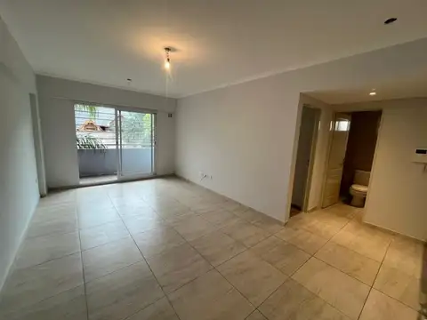 Departamento 2 ambientes con cochera en Venta en San Martin Centro