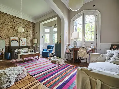 Casa en Venta con 1 cochera