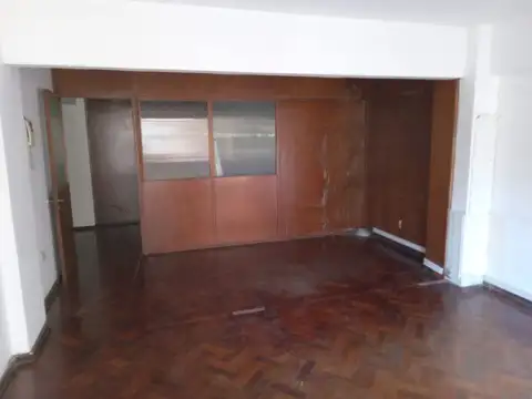 OFICINA VENTA PEATONAL CORDOBA Y CORRIENTES. U$S 79.000 AMPLIA 3 PRIVADOS