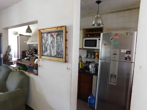 Casa 5 ambientes con 4 baños