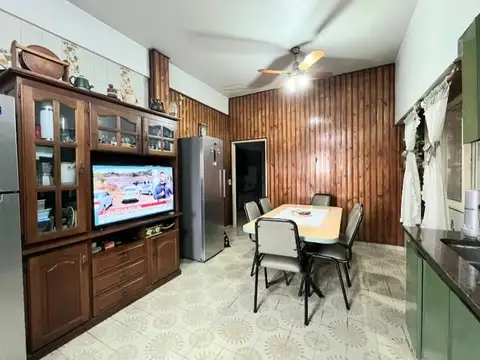 Domingo Millan 1100 , Piso 1