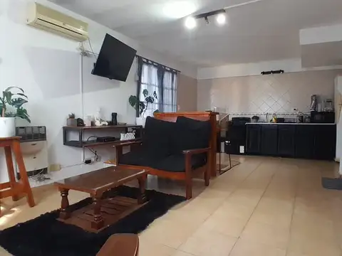 Depto Tipo Casa en Venta de 4 ambientes