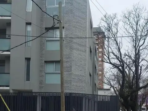 VENTA - Cochera Doble Descubierta en Beccar, Excelente Ubicación