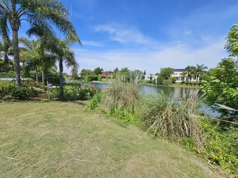 Terreno en Venta 42  mts Fondo