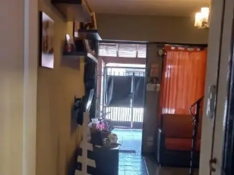 Depto Tipo Casa en Venta en Haedo, USD 86.900